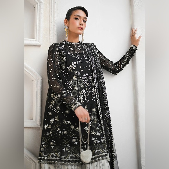 SUFFUSE BY SANA YASIR PAKISTANI LUXURY DESIGNER WEDDING FORMAL DRESS INDIAN - Picture 5 of 12